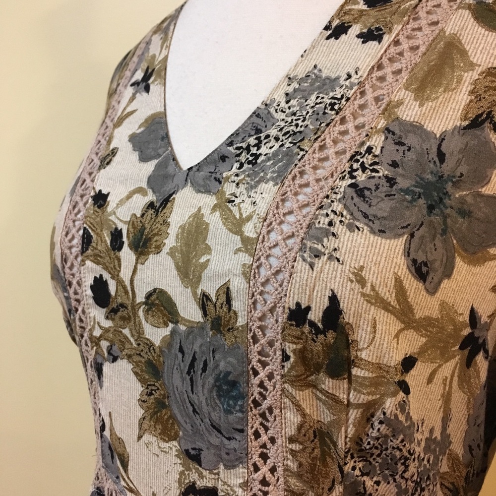 Flared Sleeve Open Crochet Inset Vintage Floral Babydoll Dress - Picture 6 of 8